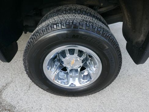 Used 2024 Chevrolet Silverado 3500 LTZ w/ LTZ Convenience Package AWD/4WD image 24