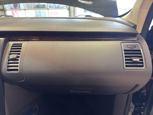 Used 2018 Ford Flex Limited AWD/4WD image 21