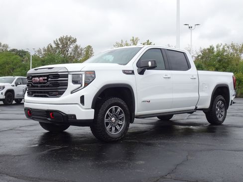 Used 2024 GMC Sierra 1500 AT4 image 27