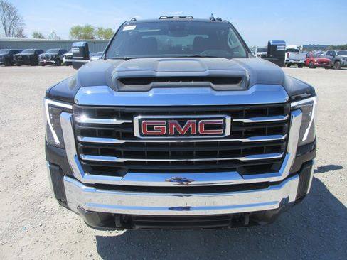 New 2026 GMC Sierra 2500 SLT w/ SLT Convenience Package image 12