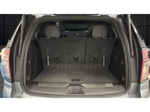 Used 2021 Chevrolet Tahoe Z71 AWD/4WD image 28