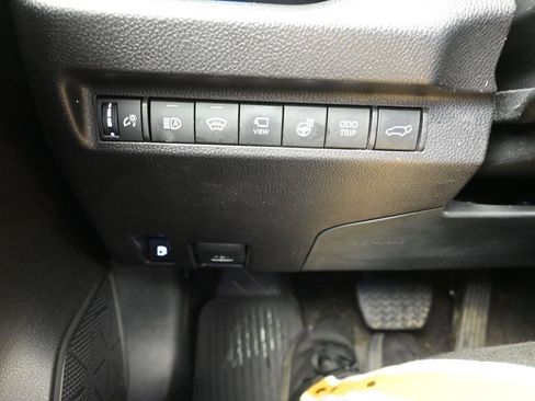 Used 2024 Toyota RAV4 XSE w/ Advanced Technology Package AWD/4WD image 15