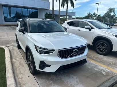 Used 2023 Volvo XC40 B5 Plus w/ Driver Assist Package