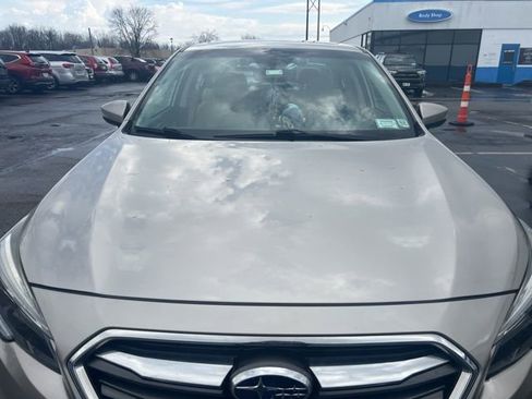 Used 2018 Subaru Legacy 2.5i Limited image 3