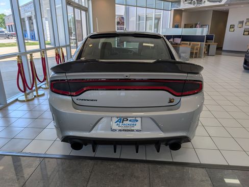 Used 2020 Dodge Charger Scat Pack w/ Plus Group RWD image 4