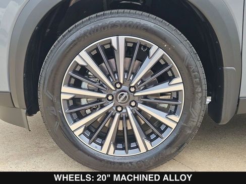 New 2026 Nissan Pathfinder Platinum image 30