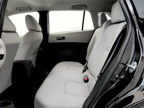 Certified 2024 Toyota Corolla Cross L image 33