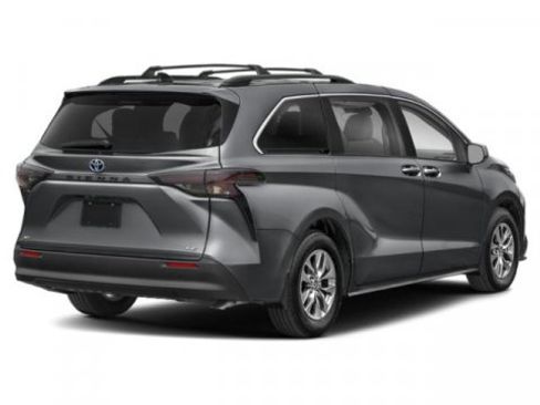New 2026 Toyota Sienna LE image 2