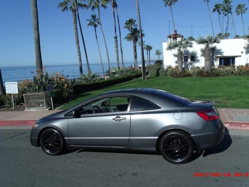 Used 2010 Honda Civic LX image 4