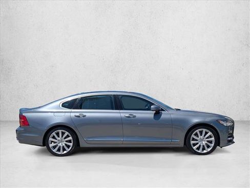 Used 2018 Volvo S90 T8 Inscription w/ Convenience Package AWD/4WD image 4
