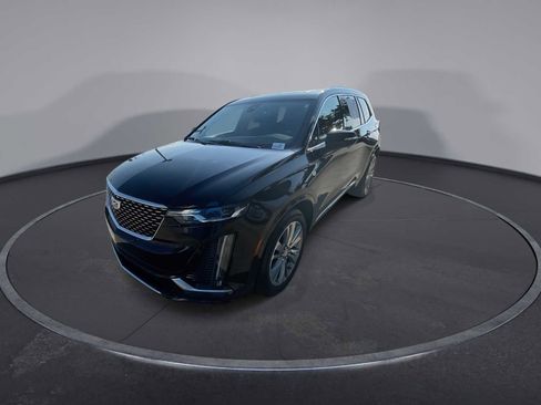 Certified 2025 Cadillac XT6 Premium Luxury image 4