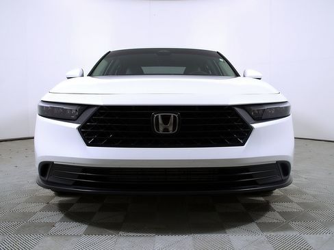 Used 2025 Honda Accord LX image 5