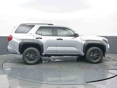 New 2026 Toyota 4Runner SR5 image 2