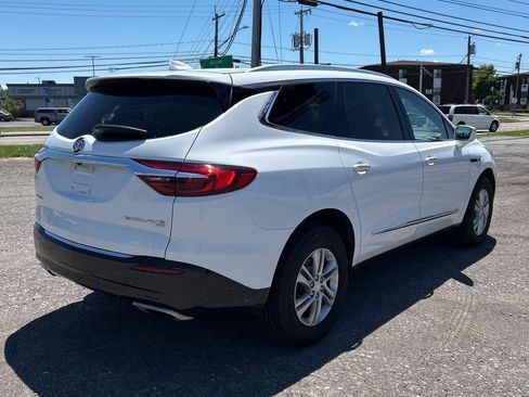 Used 2018 Buick Enclave Essence AWD/4WD image 6