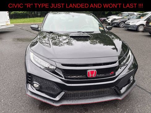 Used 2017 Honda Civic Type R image 8