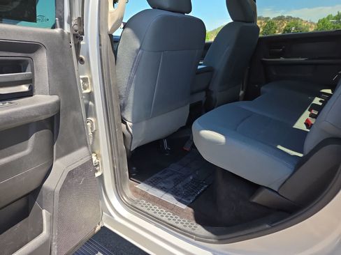 Used 2018 RAM 2500 Tradesman w/ Chrome Appearance Group AWD/4WD image 20