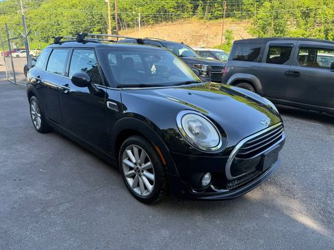 Used 2016 MINI Cooper Clubman FWD image 3
