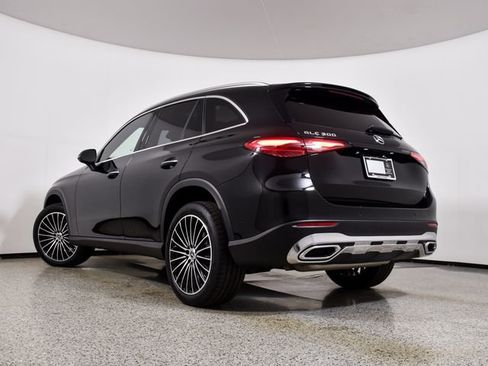 Certified 2025 Mercedes-Benz GLC 300 image 14