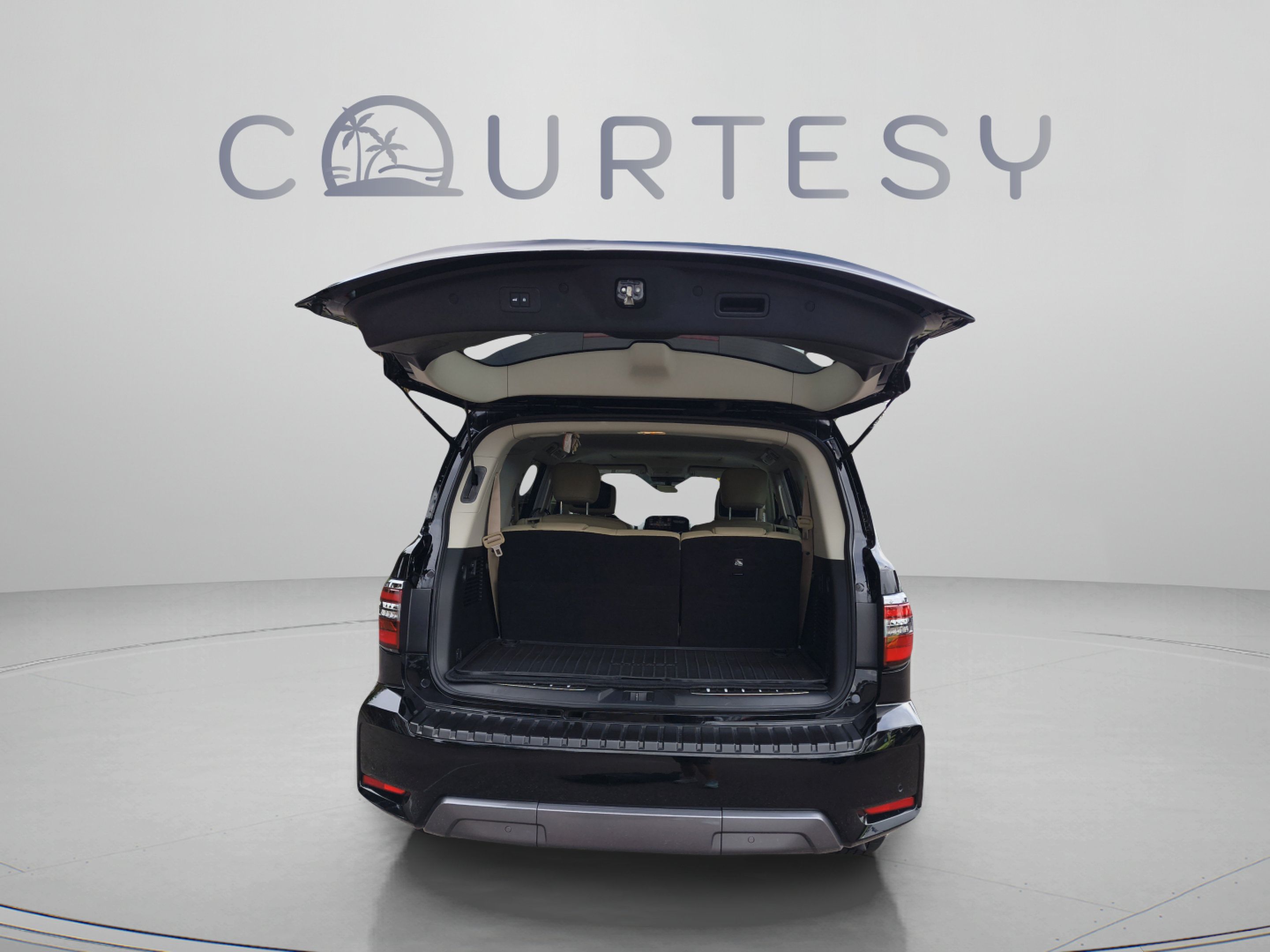 Used 2023 Nissan Armada Platinum w/ Captain's Chairs Package RWD image 11