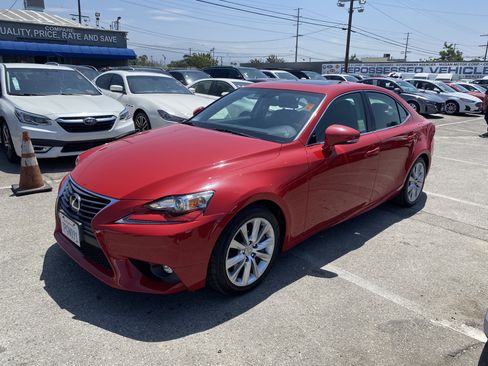 Used 2016 Lexus IS 200t RWD image 2