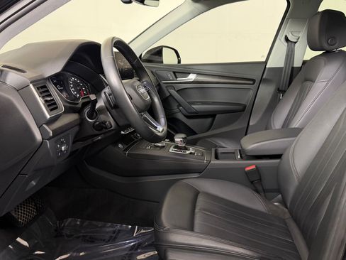Used 2019 Audi Q5 2.0T Premium w/ Convenience Package AWD/4WD image 5