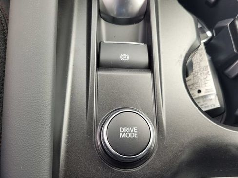 Used 2026 Ford Explorer Active RWD image 25