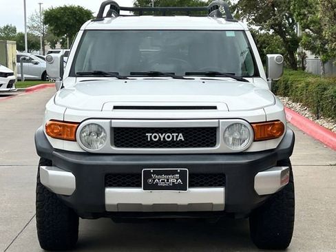 Used 2012 Toyota FJ Cruiser 4WD w/ Upgrade Pkg image 8