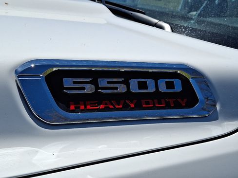 New 2024 RAM 5500 Tradesman AWD/4WD image 25