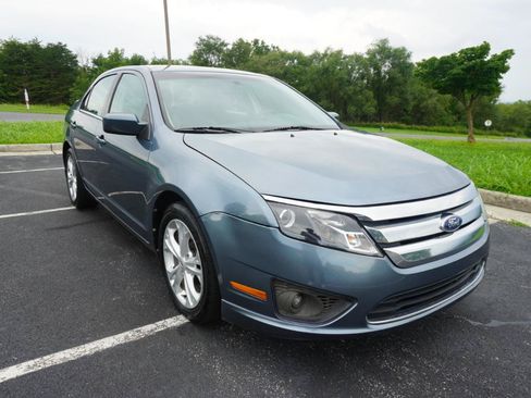 Used 2012 Ford Fusion SE FWD image 4
