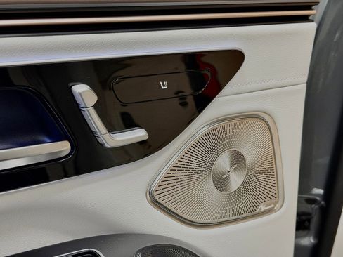 Certified 2023 Mercedes-Benz EQS 450+ 4MATIC SUV w/ Exclusive Trim Package image 40