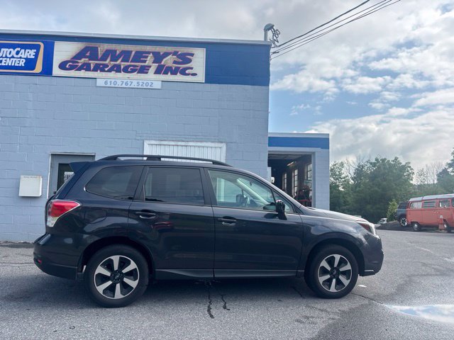 Used 2018 Subaru Forester 2.5i Premium w/ All-Weather Package AWD/4WD image 5