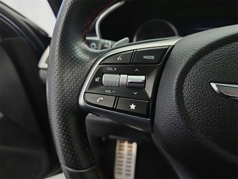 Used 2022 Genesis G70 3.3T w/ Sport Advanced Package image 33