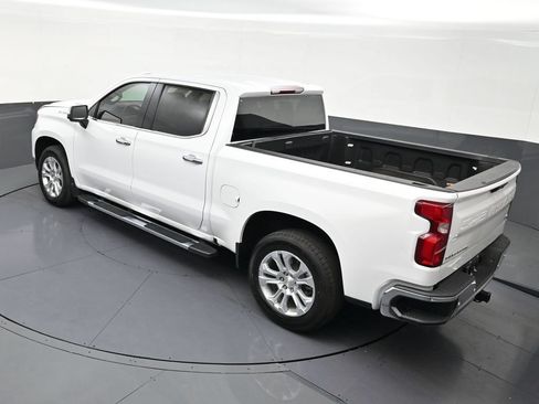 Used 2023 Chevrolet Silverado 1500 LTZ RWD image 11