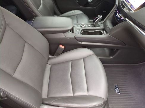 Certified 2024 Cadillac XT5 Premium Luxury w/ LPO, Floor Liner Package AWD/4WD image 27