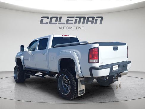 Used 2013 GMC Sierra 2500 Denali w/ Suspension Package, Off-Road image 3