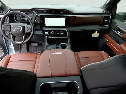 New 2026 GMC Sierra 3500 Denali Ultimate image 21