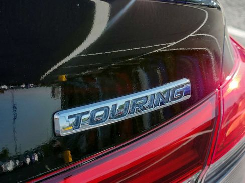 Certified 2024 Honda Civic Touring image 29