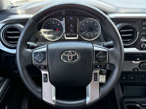 Used 2022 Toyota Tacoma SR5 w/ Technology Package RWD image 19
