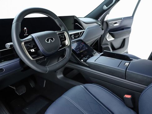 New 2026 INFINITI QX80 4WD w/ Sport Exterior Package image 19