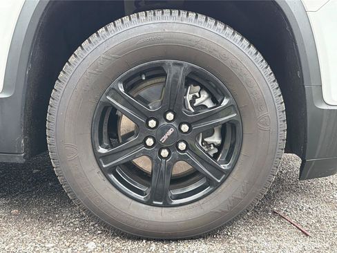 Used 2023 GMC Acadia AT4 w/ Technology Package AWD/4WD image 28