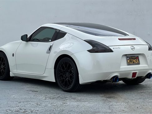 Used 2013 Nissan 370Z Base image 6