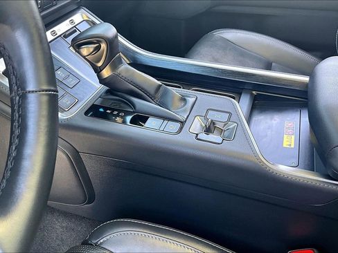 Used 2025 Lexus GX 550 w/ Accessory Package (Z1) AWD/4WD image 20