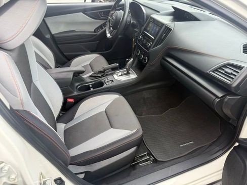 Used 2020 Subaru Crosstrek 2.0i Premium image 13