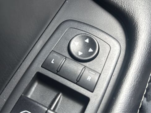 Used 2021 Dodge Challenger R/T Scat Pack RWD image 40