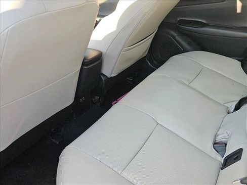 Certified 2025 Toyota Prius XLE FWD image 15