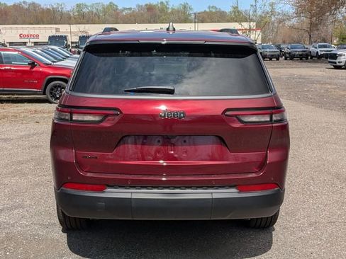 New 2026 Jeep Grand Cherokee L Limited AWD/4WD image 4