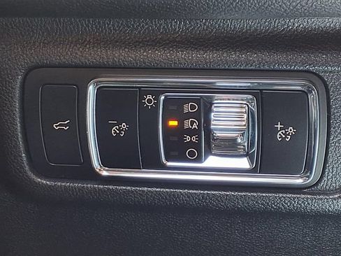 Certified 2023 Lincoln Corsair FWD image 14