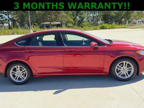 Used 2018 Ford Fusion SE w/ Fusion SE Technology Package image 9