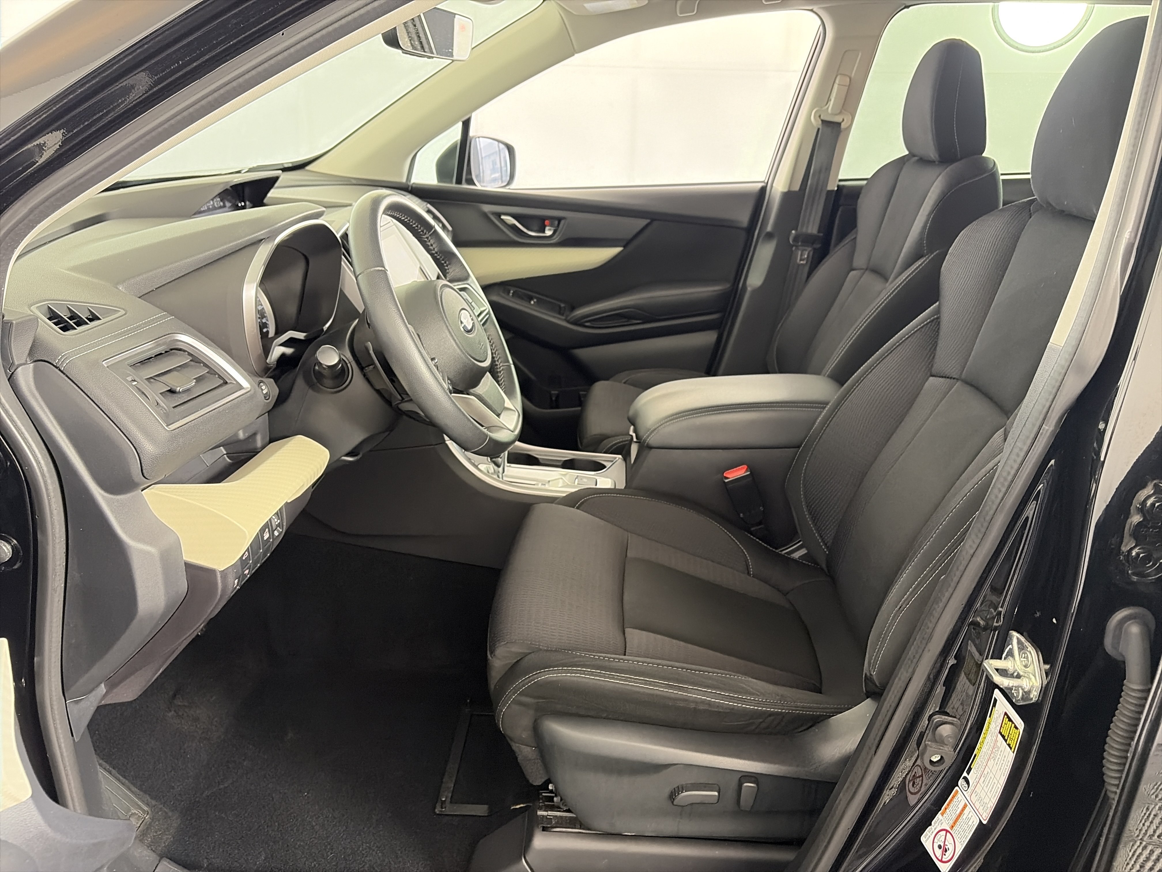 Used 2019 Subaru Ascent Premium AWD/4WD image 6