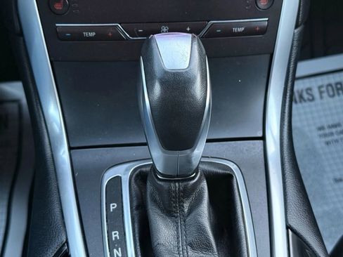 Used 2015 Ford Edge Titanium image 31